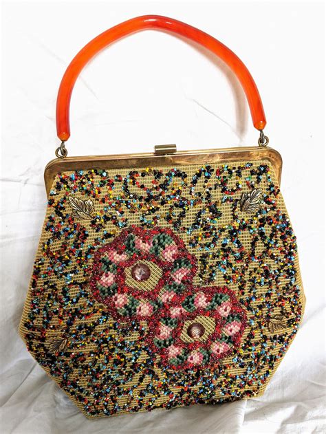 1950s Mid-century Vintage Beaded Purse by Souré Bag New York | Etsy | Beaded purses, Tapestry ...