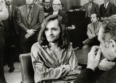 "Venduto per una birra". Charles Manson, il musicista dall'anima ...