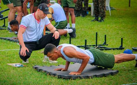 Militares do Exército Brasileiro passam por avaliação para realizar ...