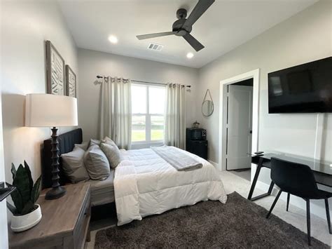 Downtown Houston Vacation Rentals & Homes - Houston, TX | Airbnb