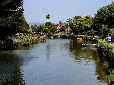 Los Angeles Real Estate Update: The Venice Beach Canals - Beautiful Waterfront Homes For Sale ...