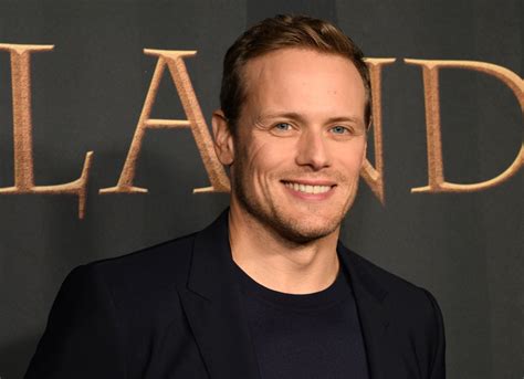 'Outlander' Star Sam Heughan Flips the Bird In New Behind-the-Scenes ...