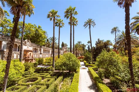 Matteo Colombo Travel Photography | Gardens of the royal palace ...