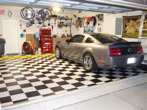 DIY Garage floor coating recommendations | Garage floor coatings, Floor design, Vinyl garage ...