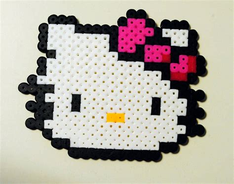 Hama/Perler - Hello Kitty | Diy perler bead crafts, Diy perler beads, Hello kitty crochet