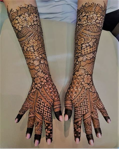 8 Indian Mehndi Designs for Hands That Will Make You Look Your Bridal Best!
