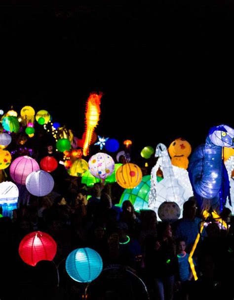 Sandy Springs Lantern Parade | Find Route and Event Details