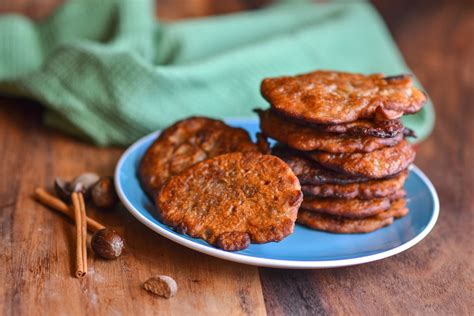 Greedy Girl : Jamaican Plantain Fritters