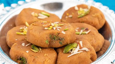 Popular Dishes From Braj Cuisine Of Uttar Pradesh That Are A Must-Try