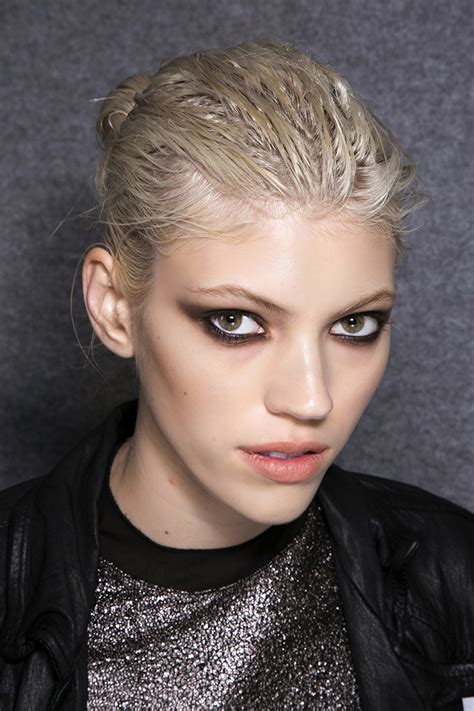 How To Rock The Wet Hair Look | StyleCaster