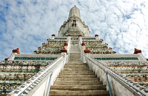 Wat Arun Architecture Pictures, Wat Arun Bangkok Travel Photos - Easy ...