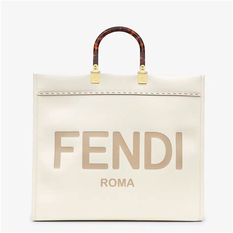 Shopper in pelle bianca - FENDI SUNSHINE GRANDE | Fendi | Fendi Online Store | Fendi, Fendi ...