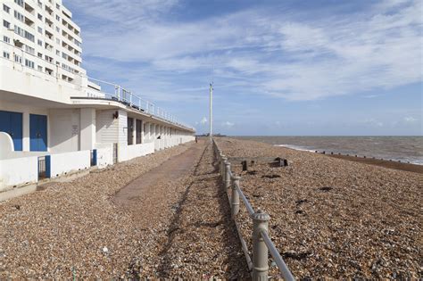 Hastings Seafront | neOnbubble