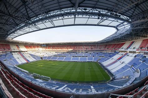 Olympique Lyonnais ready to unveil its new fully connected stadium ...