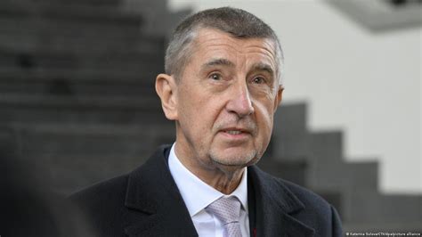 Ex-Czech PM Andrej Babis to run for president – DW – 11/25/2022