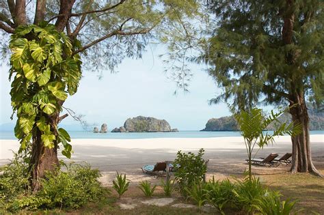 Tanjung Rhu beach Langkawi, Malaysia – License image – 70336022 Image ...