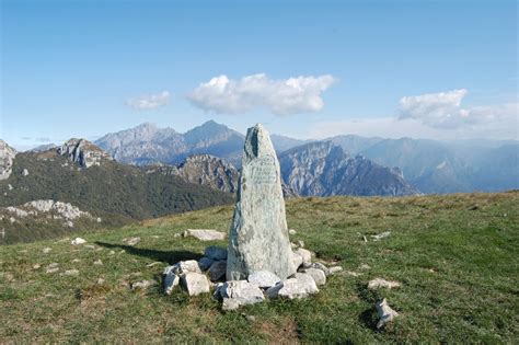 Monte Rai | Il cippo sulla cima del monte Rai, 1259 m., posa… | Flickr