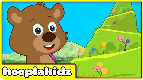 The Bear Went Over the Mountain | Kids Song | HooplaKidz Acordes - Chordify