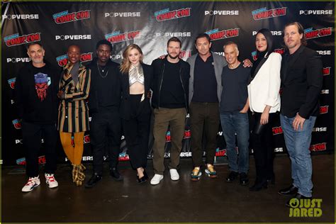 Chloe Moretz & 'The Peripheral' Cast Members Attend New York Comic Con ...