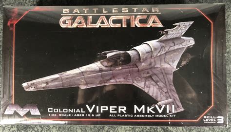 Moebius - Battlestar Galactica 1:32 scale Colonial Viper Mk VII Plastic ...