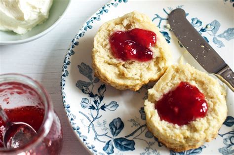 Scones with Strawberry Jam – Eat, Little Bird