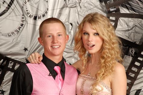 Once Upon a Prom 2008 | Photos of taylor swift, Celebrities, Prom images