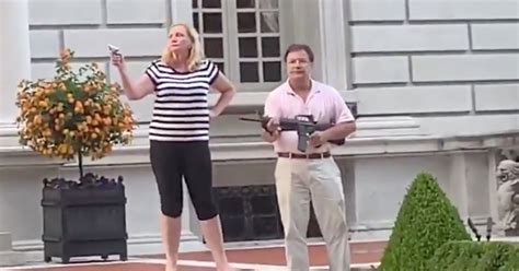 Couple who aimed guns at protesters to speak at Republican convention