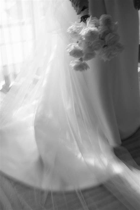White Roses and Baby's Breath Wedding - arraydesignaz.com