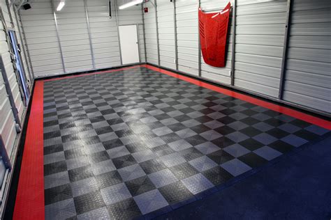 Motofloor Modular Garage Flooring Tiles | GoodDesign