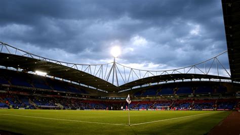 Bolton vs Barnsley predictions: Trotters to earn first-leg advantage | LiveScore