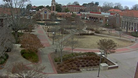 Ole Miss campus reopens after water main break