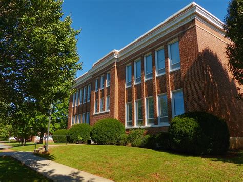 former Rustburg High School in Rustburg, Virginia | soon to … | Flickr