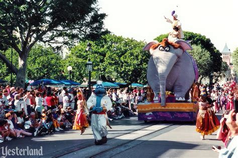 Yesterland: Aladdin’s Royal Caravan