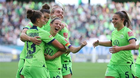 Frauen-Bundesliga: VfL Wolfsburg gewinnt Topspiel gegen FC Bayern ...