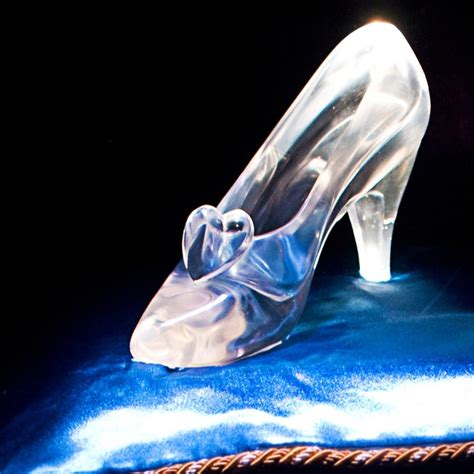 Cinderella's glass slipper | Blake's Wedding ideas. | Pinterest