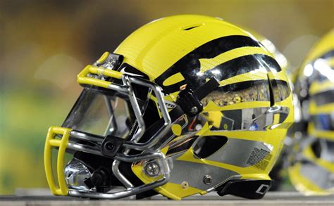 Oregon strength coach suspended following hospitalization of players