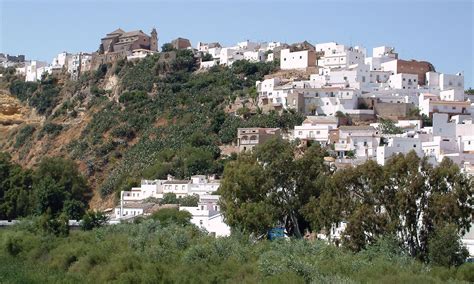 Arcos de la Frontera | Historic Town, Andalusia, Moorish Architecture ...