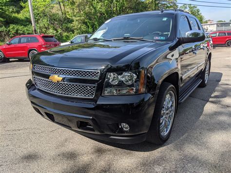 Pre-Owned 2013 Chevrolet Black Diamond Avalanche LTZ in Black | Greensburg | #G02460X