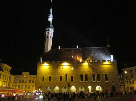 Tallinn by night