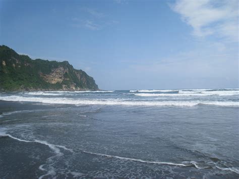 Putri Lestari: Pantai indah d indonesia