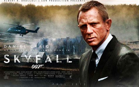 Die Drei Muscheln : Review: JAMES BOND 007 - SKYFALL - No Country for Old Bond