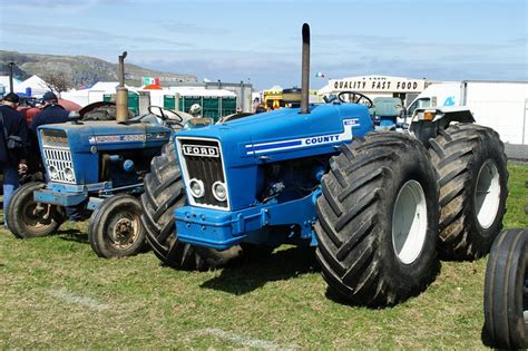 Ford county 1164 tractor