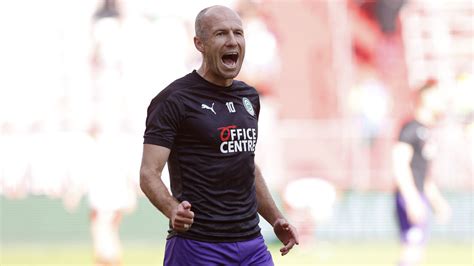 Arjen Robben retires again after comeback with Groningen - Sports Illustrated