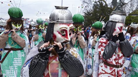 Le pastafarisme, cette religion qui voue un culte aux pâtes et aux ...