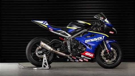 2021 Dynavolt Triumph Street Triple 765 RS Unveiled