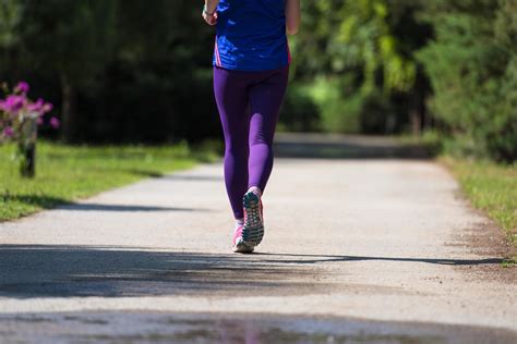 young female runner training for marathon 11921844 Stock Photo at Vecteezy