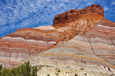 Rainbow Mountains of Utah - Neon Bison