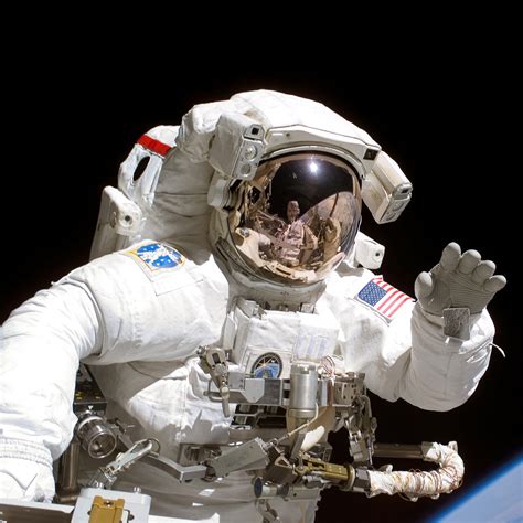 Astronauts Talk Spacewalks Live!