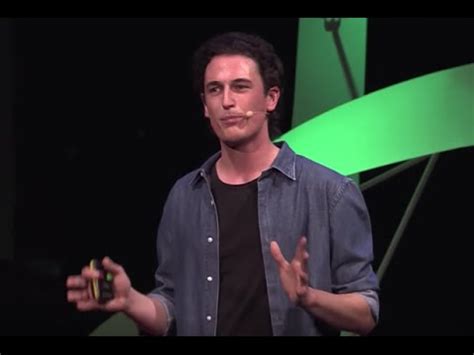 Silk leaf: revolutionising our urban environment | Julian Melchiorri | TEDxCibeles - YouTube