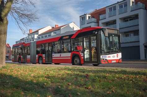 Hybrid buses - a stop on the road to electromobility